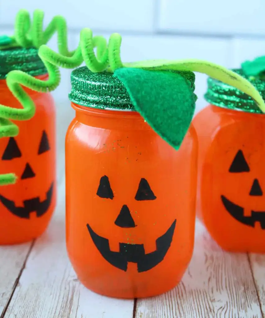 painted-pumpkin-mason-jars